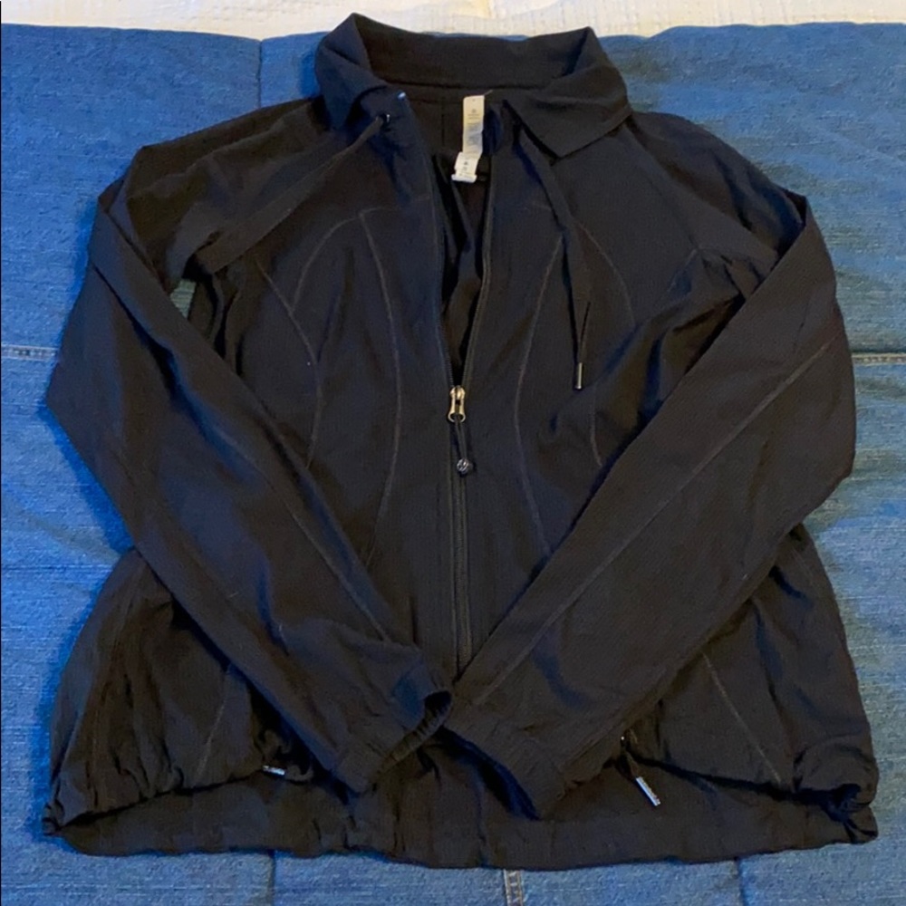 Lululemon collared windbreaker black size 4